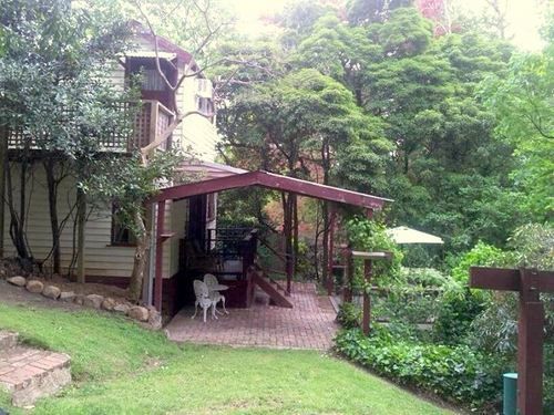 Stone'S Throw Cottage Bed And Breakfast Белгрейв Екстериор снимка
